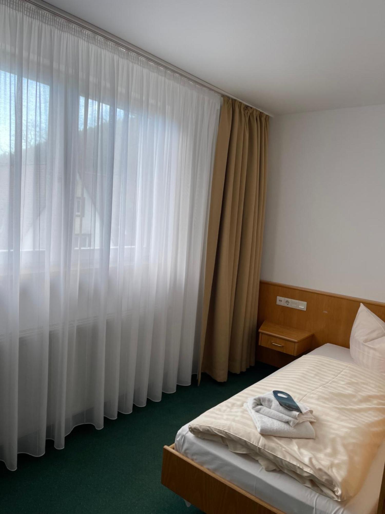 Waldhotel Linzmuehle Kahla  ภายนอก รูปภาพ